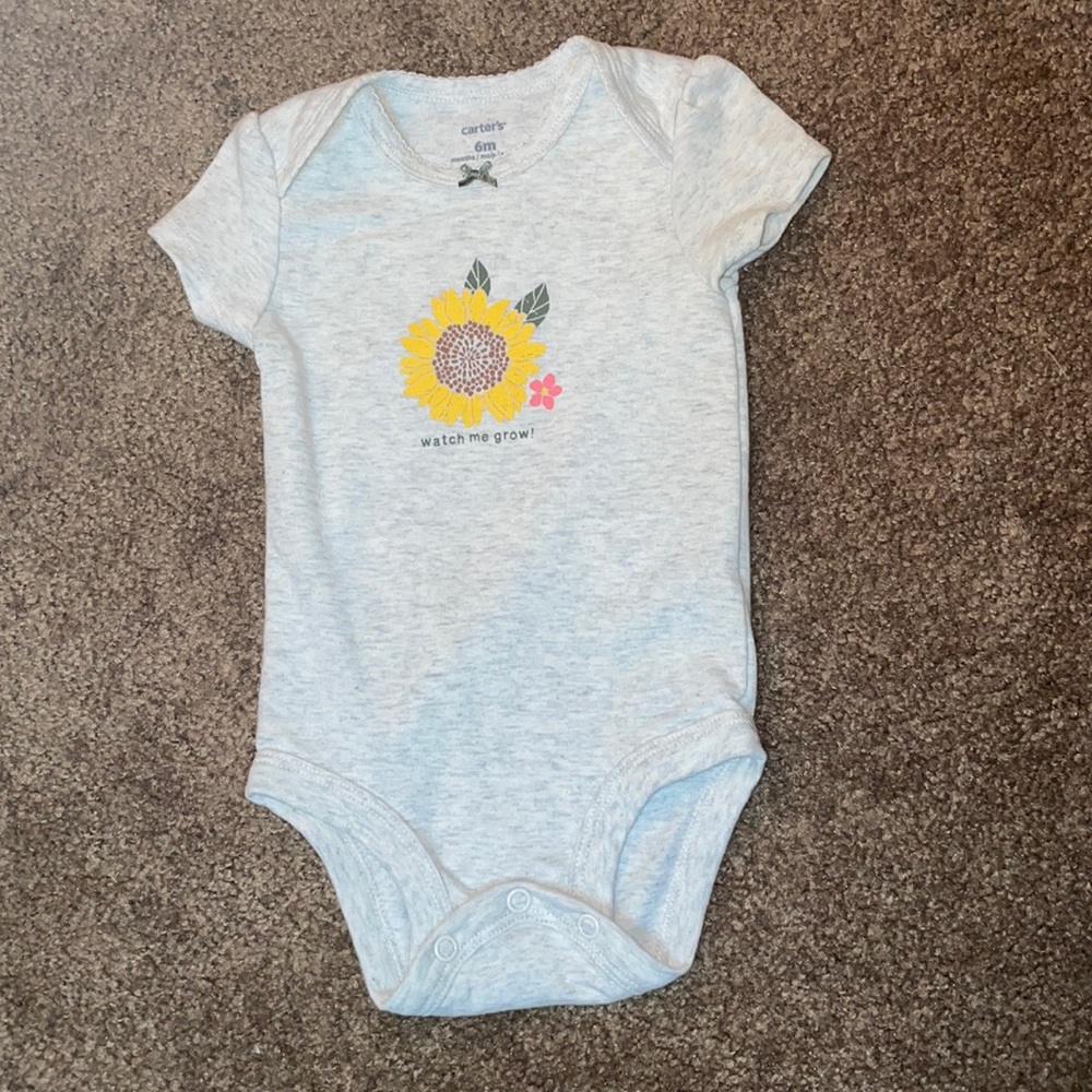 Short sleeve onesie